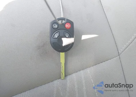 2016 Ford Focus Se z USA, uszkodzony, nr VIN 1FADP3F20GL401697